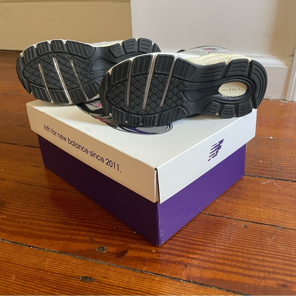 New Balance 990v4 x Kith - Toddle Size 8 - Picture 3 of 7